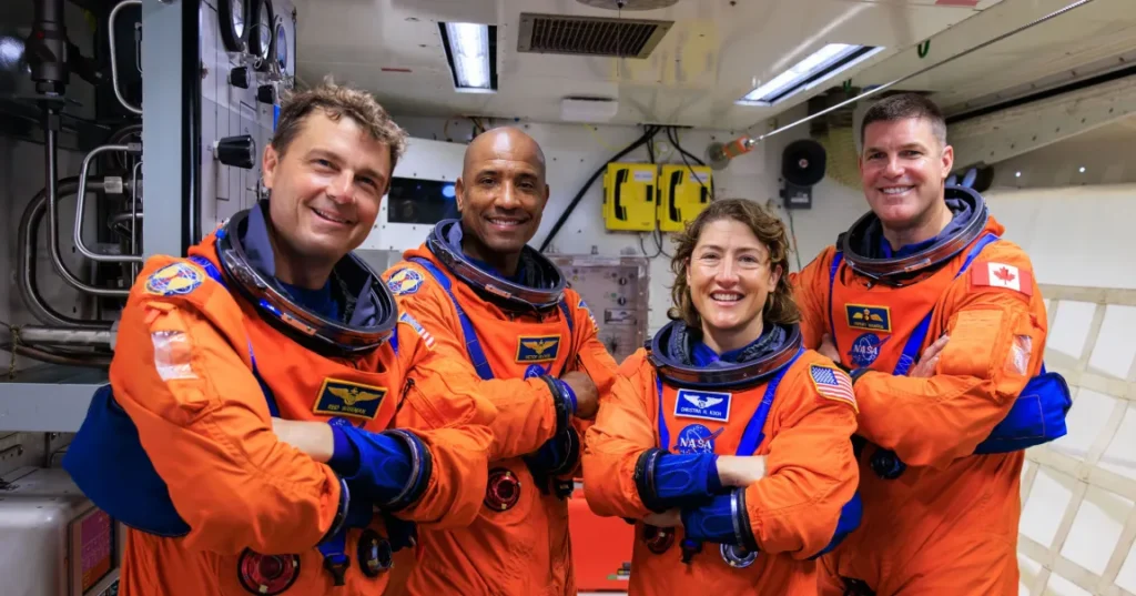 Moon Astronauts Enter Quarantine For Launch